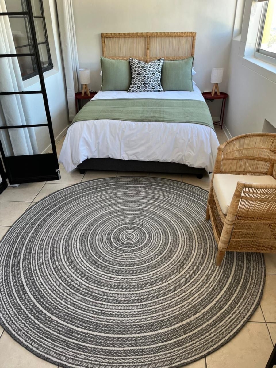 2 Bedroom Property for Sale in Green Point Western Cape